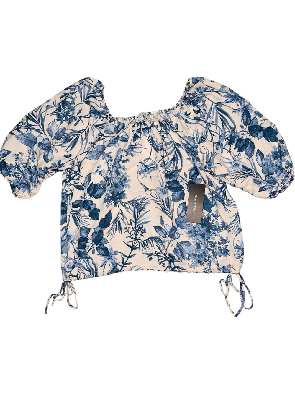 Gilli Blue & White Floral Puff Sleeve Crop Top NWT Size Large